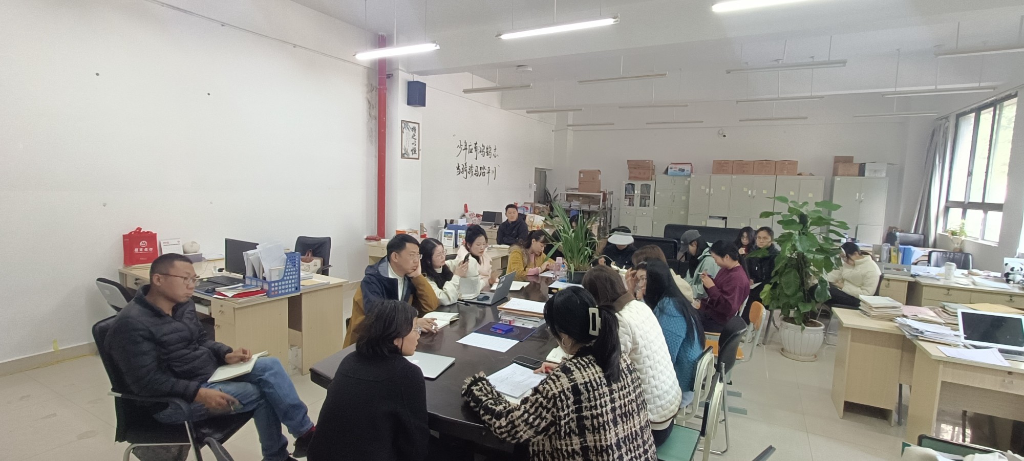 1765911622765038080.jpg 2.jpg